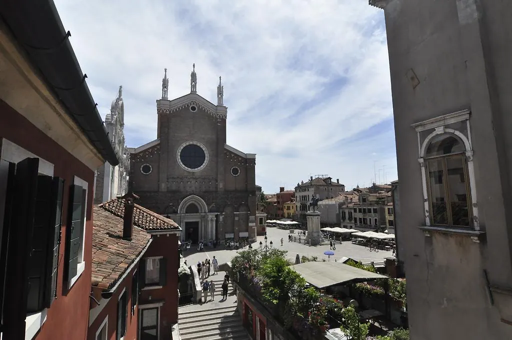 **  Casa Colleoni Bed & Breakfast Venice Italy