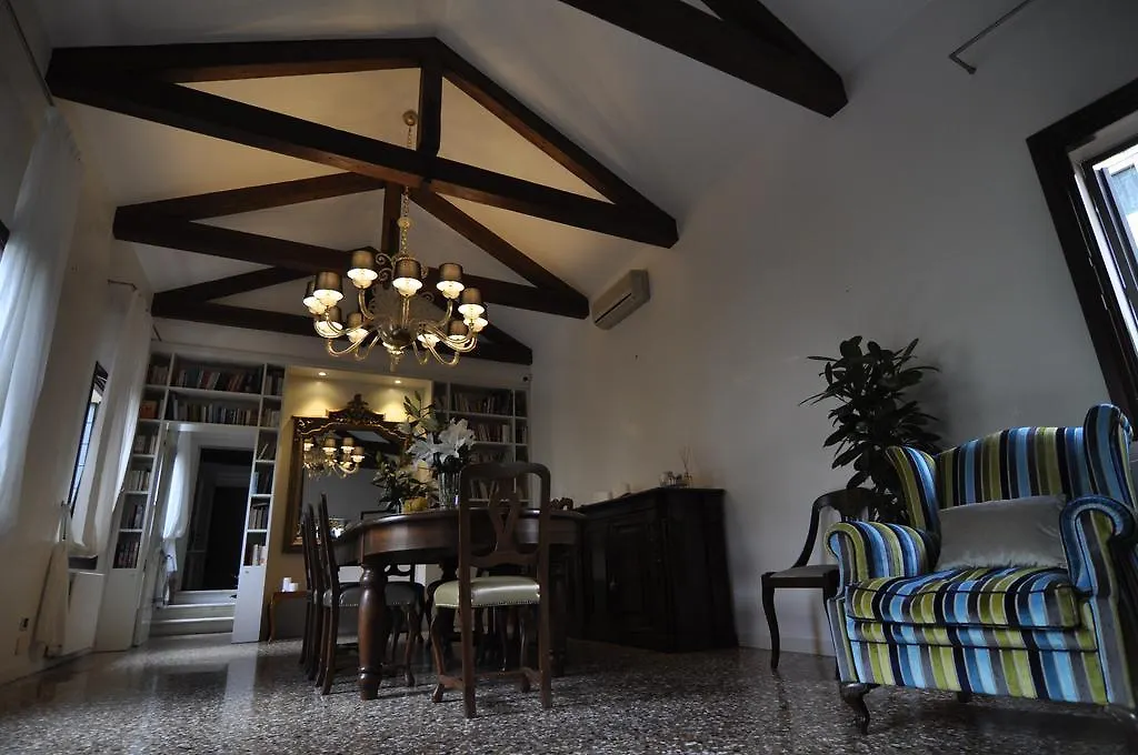 Casa Colleoni Bed & Breakfast Venice 2*,