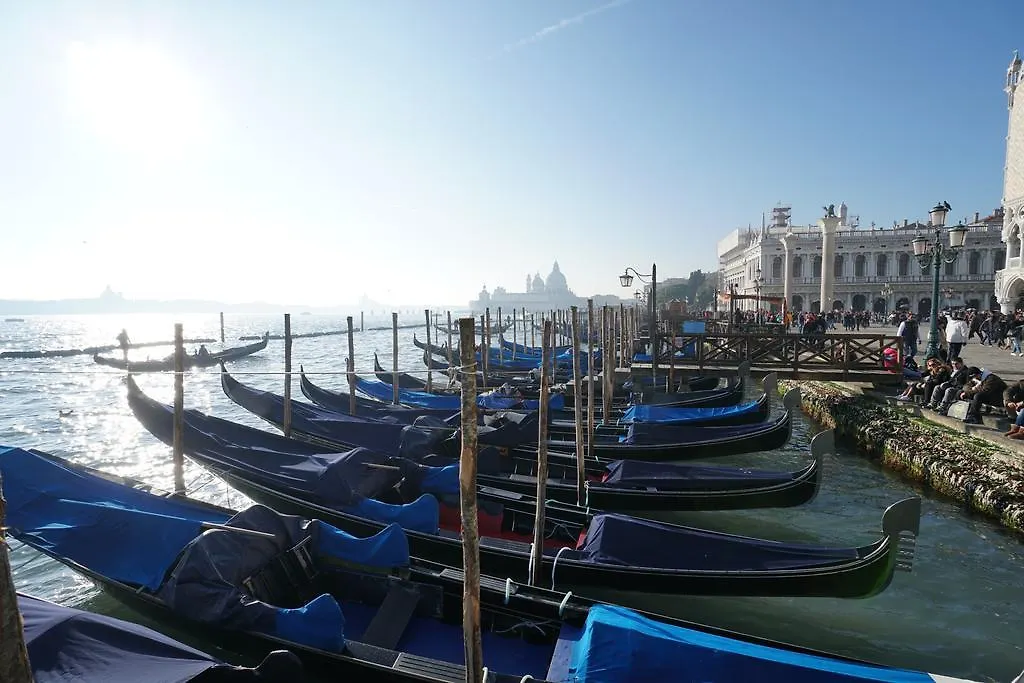 Casa Colleoni Bed & Breakfast Venice
