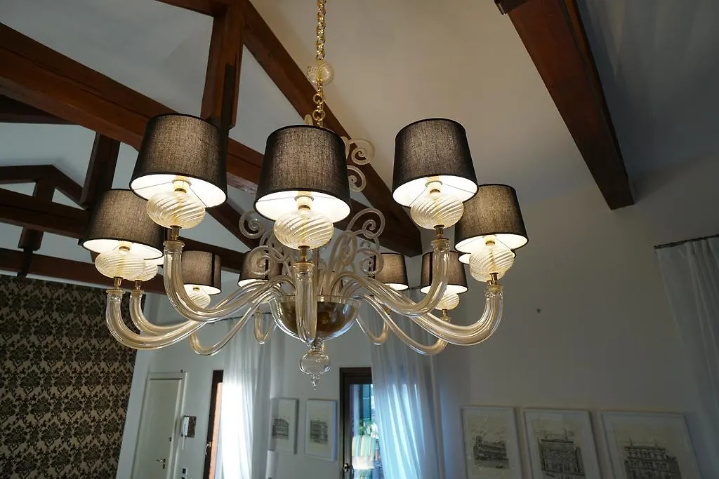 Casa Colleoni Bed & Breakfast Venice 2*,  Italy
