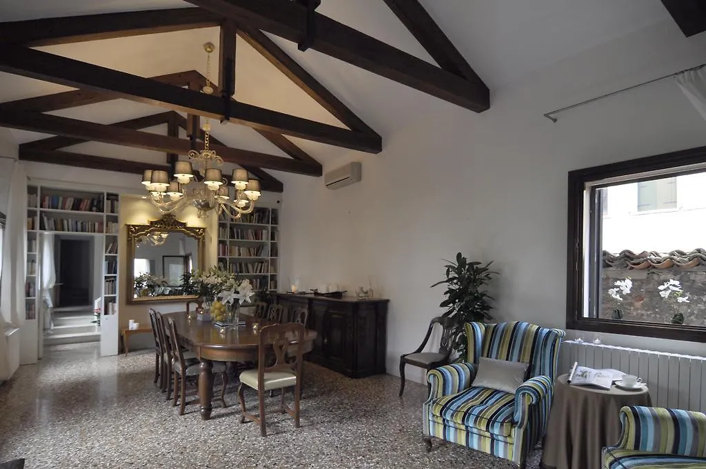 Casa Colleoni Bed & Breakfast Venice Italy